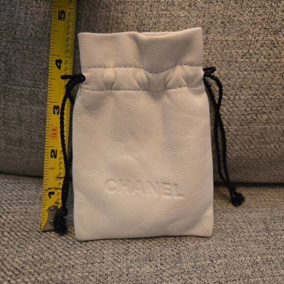 Chanel Vintage Jewelry Pouch - Picture 2 of 3